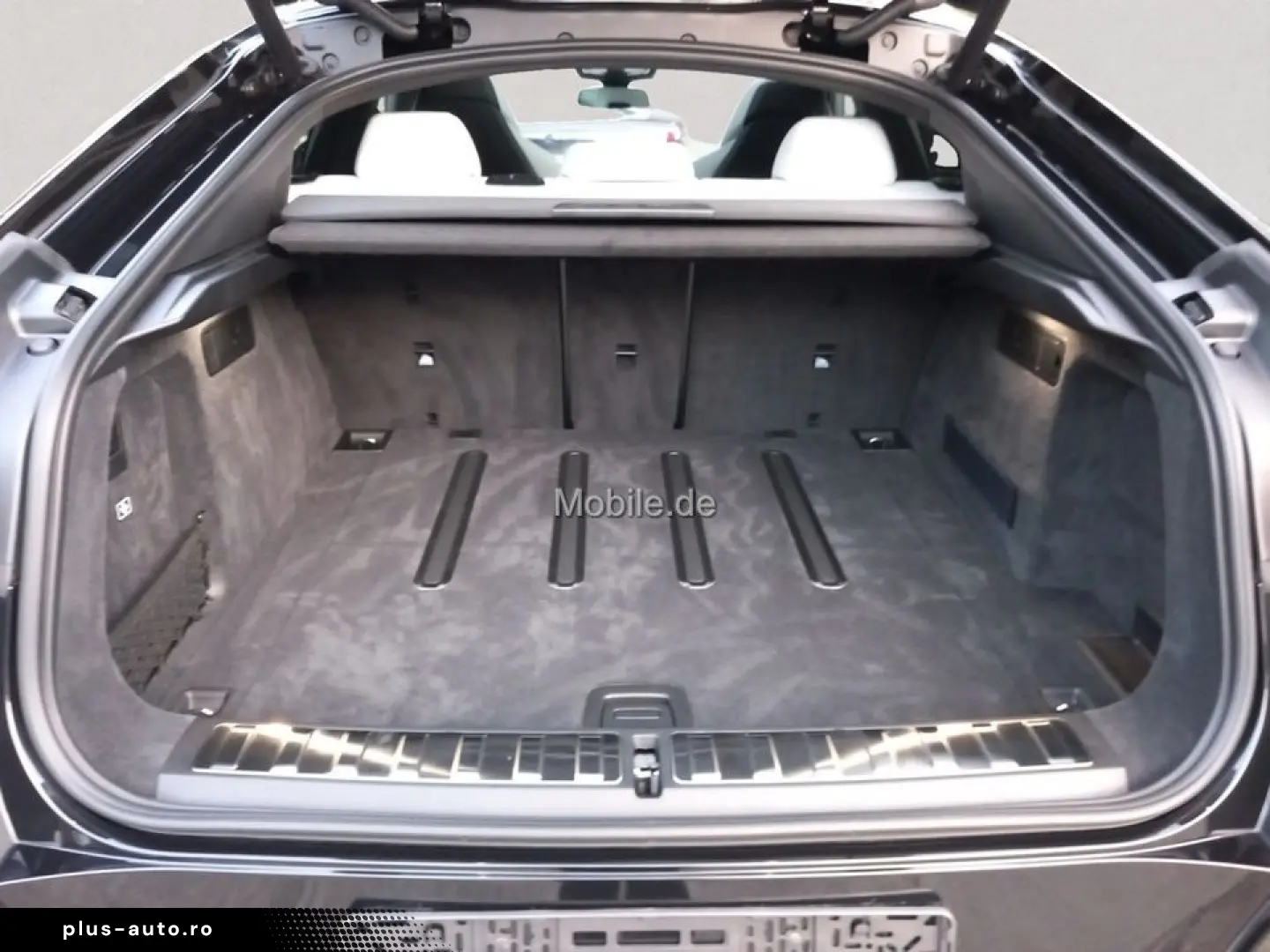 BMW X6 M Competition   Panorama-Glasdach  Soft-Close