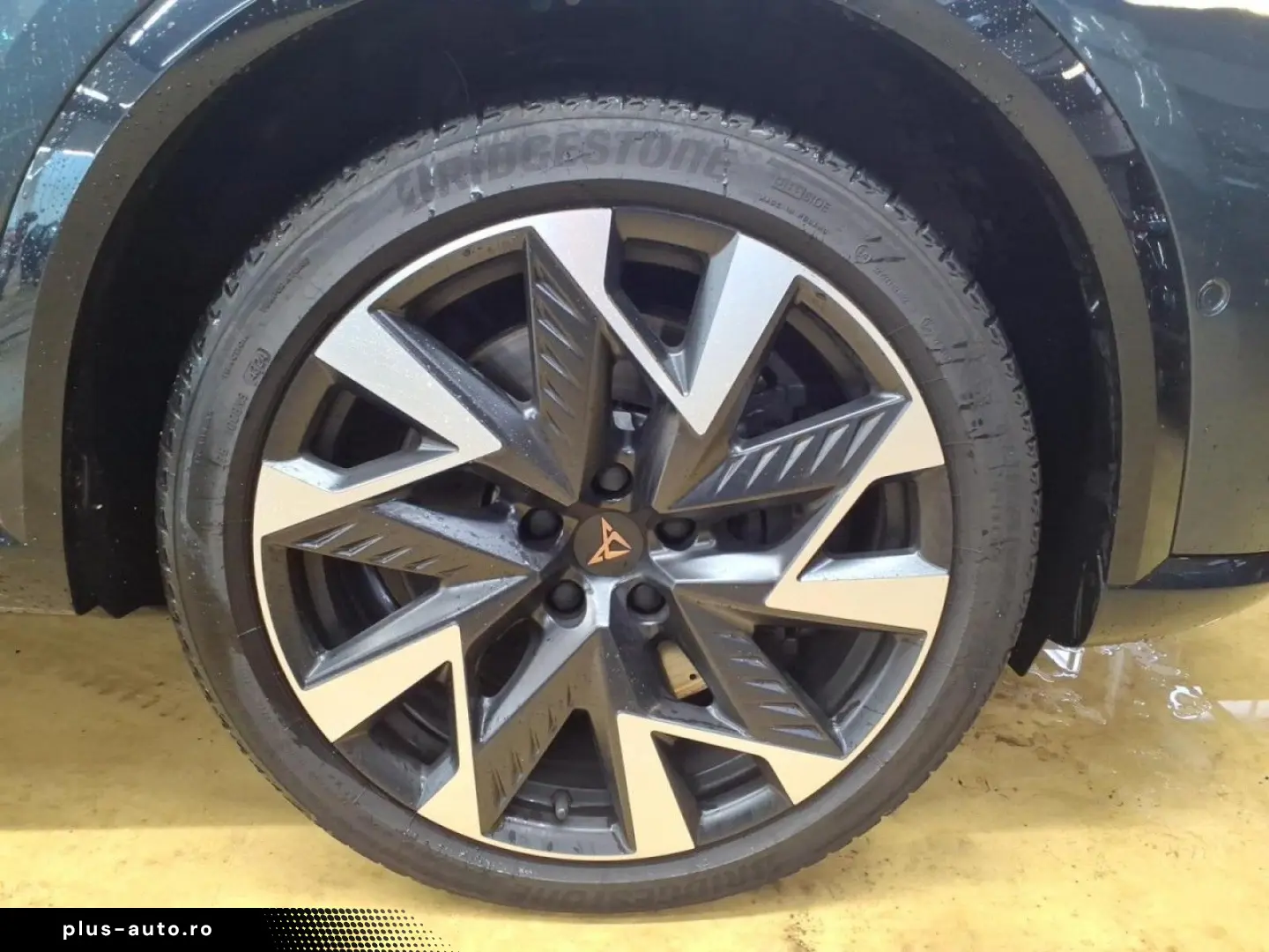 CUPRA Formentor VZ 2.0 TSI DSG 4Drive PANO AHK 5JGAR