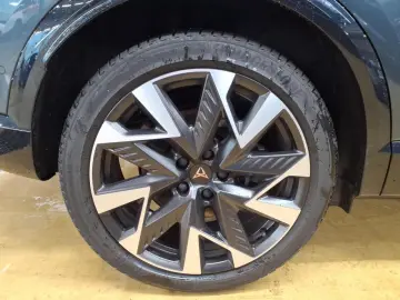 CUPRA Formentor VZ 2.0 TSI DSG 4Drive PANO AHK 5JGAR