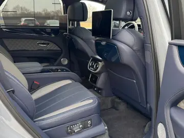 BENTLEY Bentayga S V8  Luft  Carbon Br  TV  Night Vision