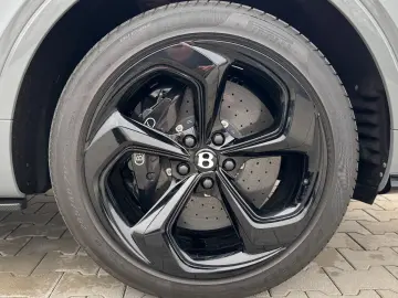 BENTLEY Bentayga S V8  Luft  Carbon Br  TV  Night Vision