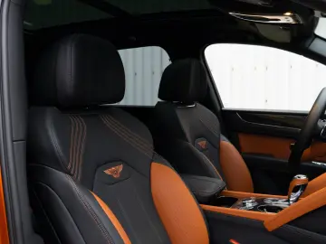 BENTLEY Bentayga S 4WD MASSAGE.MATRIX.ACC.AHK NEUZUSTAND