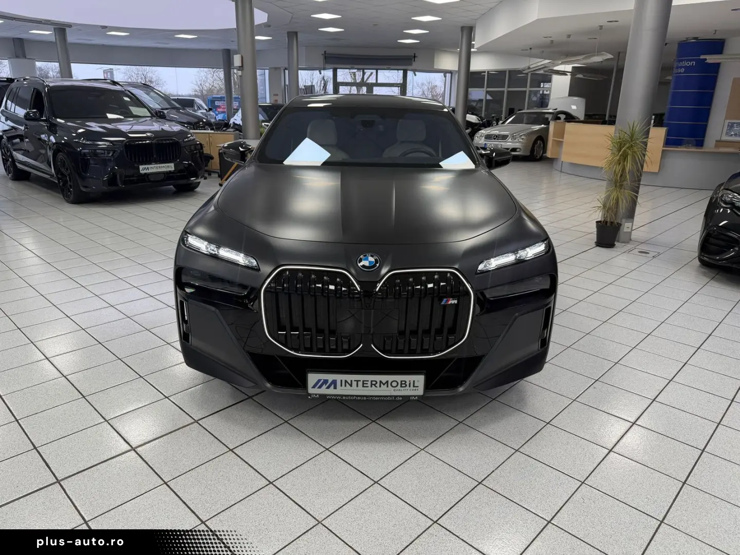 BMW M760 e xD M Performance Executive-P Fond-Ent TV