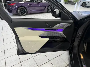 BMW M760 e xD M Performance Executive-P Fond-Ent TV