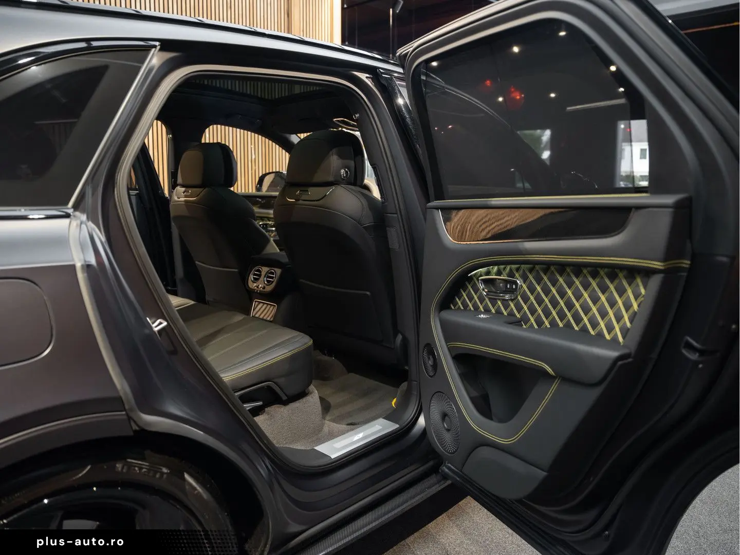 BENTLEY Bentayga V8 S Satin Black Edition 4.0 V8 S Mulli