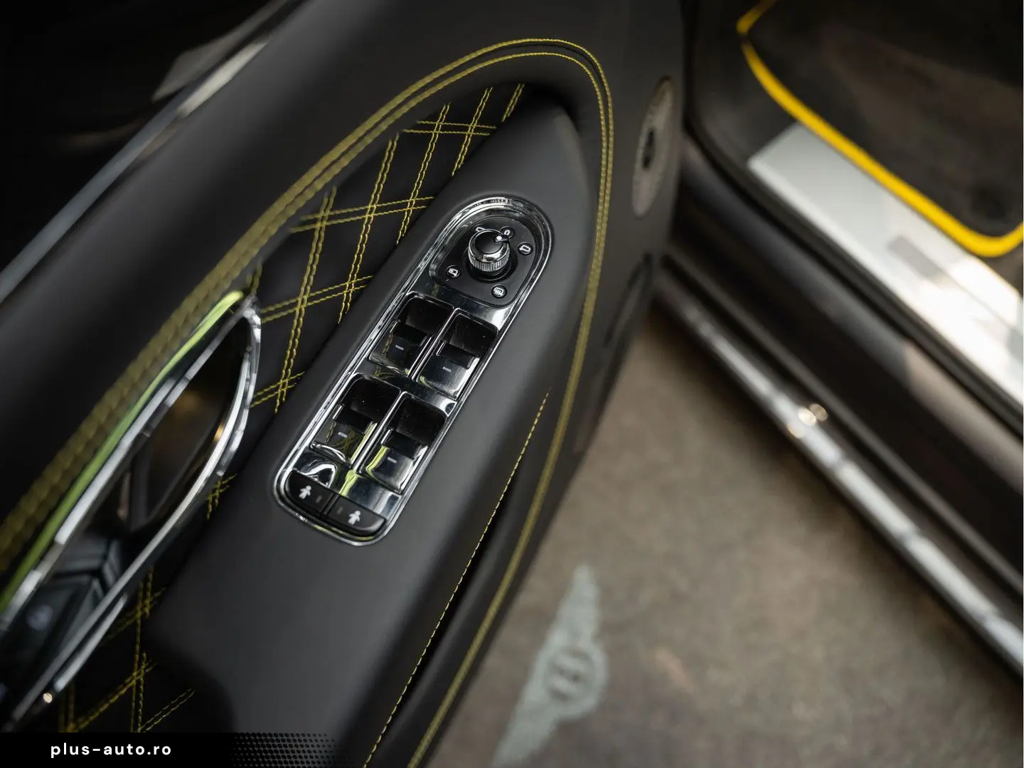 BENTLEY Bentayga V8 S Satin Black Edition 4.0 V8 S Mulli