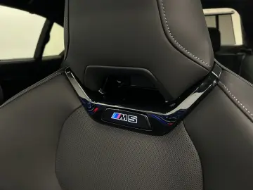 BMW M5 Limousine Carbon-Keramik-Bremse M Driver´s Pa