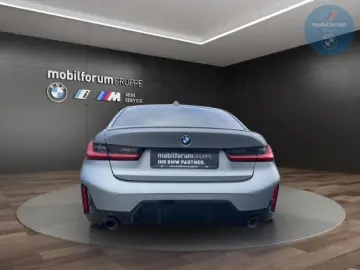 BMW 330 i xDrive M-Sport Pro StandHZG Glasdach H K