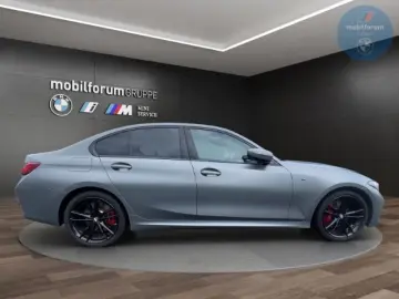 BMW 330 i xDrive M-Sport Pro StandHZG Glasdach H K