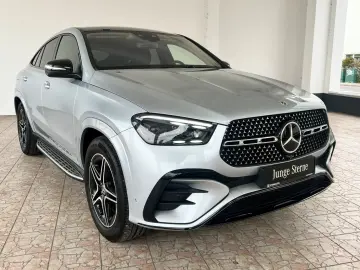 MERCEDES-BENZ GLE 400 e 4M AMG Line Pano Distr Kamera