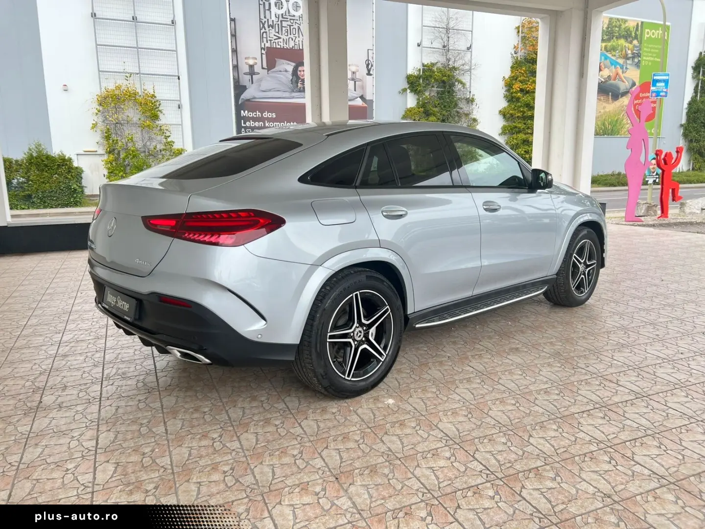 MERCEDES-BENZ GLE 400 e 4M AMG Line Pano Distr Kamera