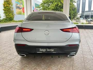 MERCEDES-BENZ GLE 400 e 4M AMG Line Pano Distr Kamera