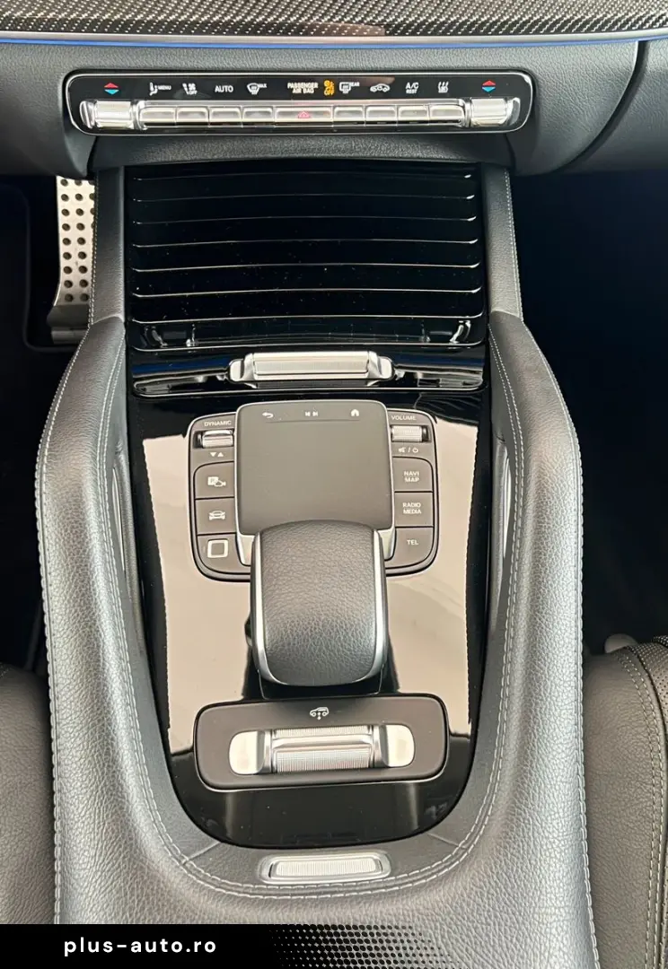 MERCEDES-BENZ GLE 400 e 4M AMG Line Pano Distr Kamera