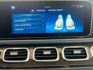 MERCEDES-BENZ GLE 400 e 4M AMG Line Pano Distr Kamera