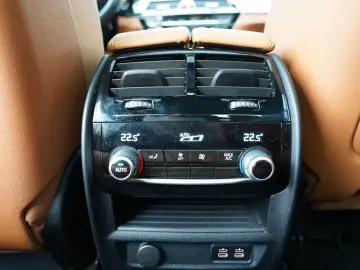 BMW 530d xDrive M Sport SCHIEBEDACH LASER HUD KEY