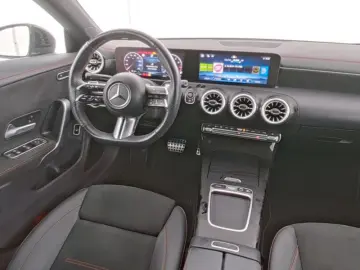 MERCEDES-BENZ CLA 220 4M Coupé   AMG NIGHT AHK KAM