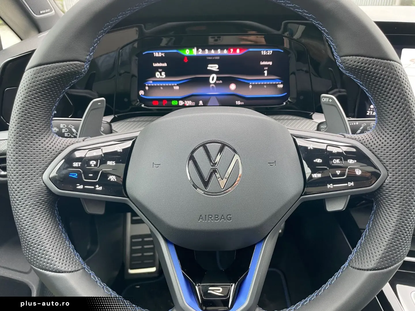 VW Golf VIII R 2.0 TSI DSG MATRIX-LED NAVI PANO R-P