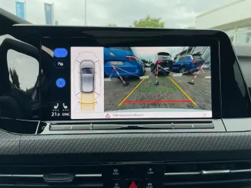 VW Golf VIII R 2.0 TSI DSG MATRIX-LED NAVI PANO R-P