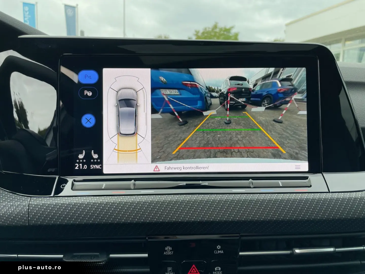 VW Golf VIII R 2.0 TSI DSG MATRIX-LED NAVI PANO R-P