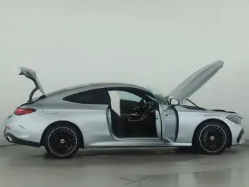 MERCEDES-BENZ CLE 300 4M AMG Premium  Pano Night 360