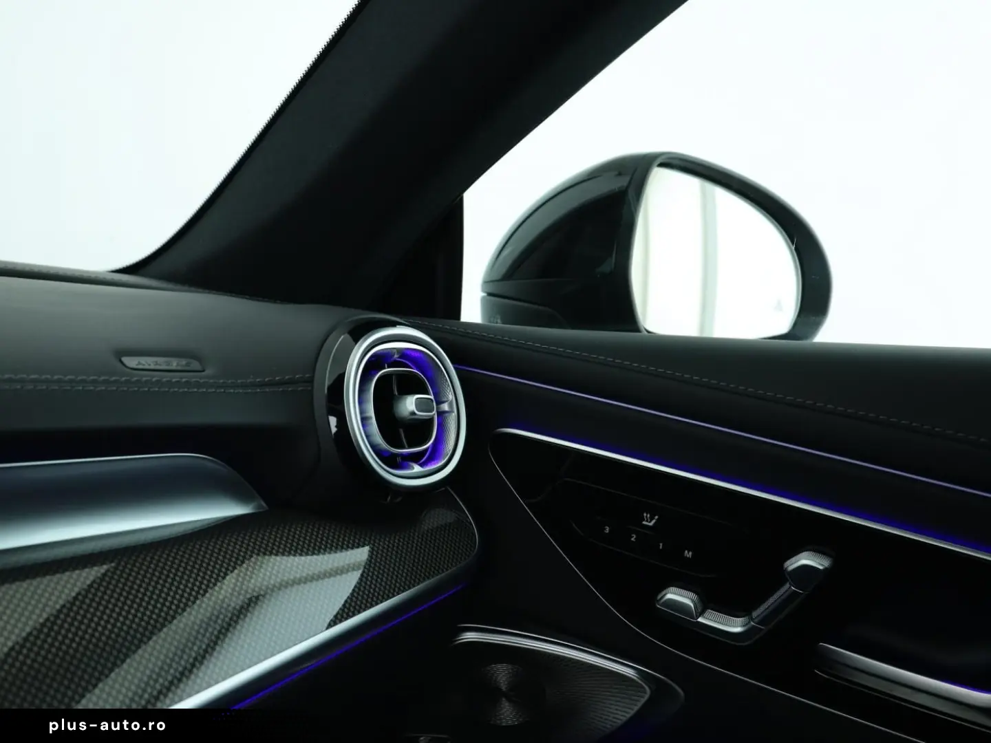 MERCEDES-BENZ CLE 300 4M AMG Premium  Pano Night 360