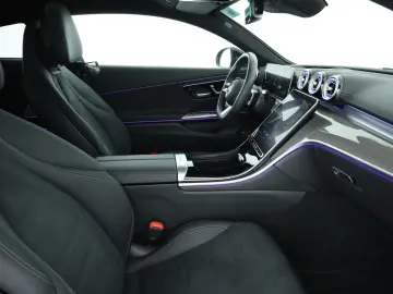 MERCEDES-BENZ CLE 300 4M AMG Premium  Pano Night 360