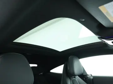 MERCEDES-BENZ CLE 300 4M AMG Premium  Pano Night 360