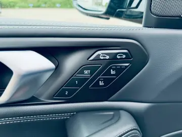 BMW X6 M Sport PRO Paket MASSAGE LUFT S-SITZE 22