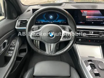 BMW 320d xDrive M Sport Limo KAMERA HEAD-UP ACC H&K