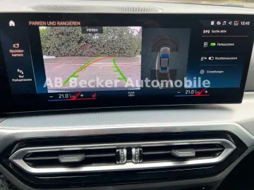 BMW 320d xDrive M Sport Limo KAMERA HEAD-UP ACC H&K