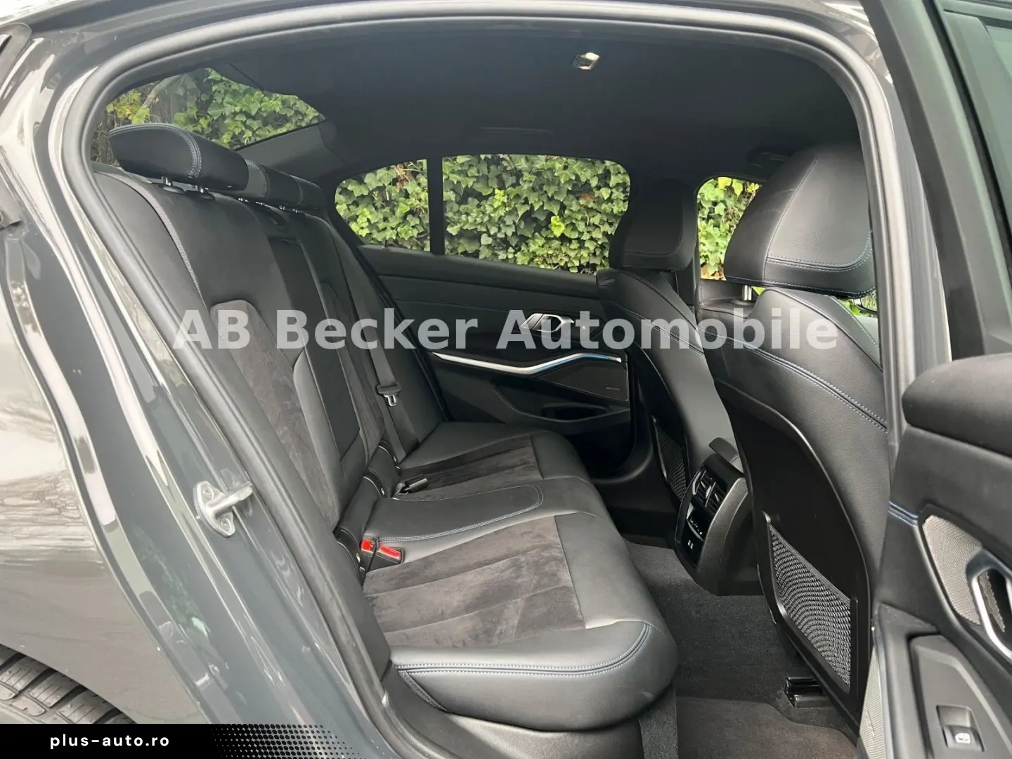 BMW 320d xDrive M Sport Limo KAMERA HEAD-UP ACC H&K