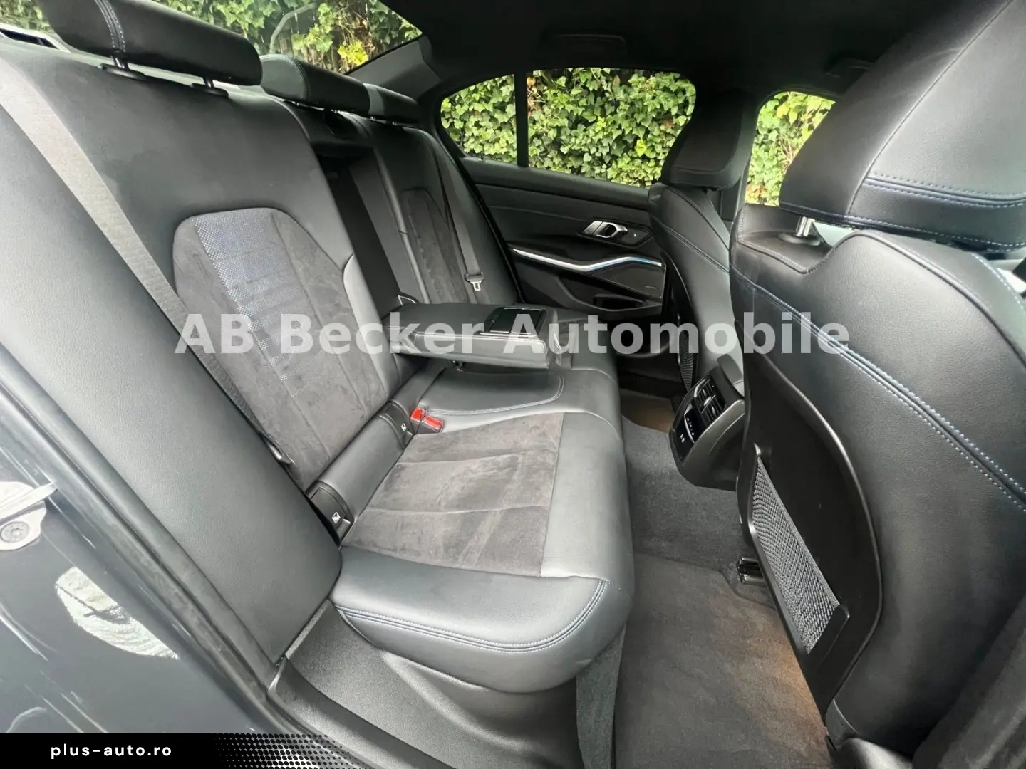 BMW 320d xDrive M Sport Limo KAMERA HEAD-UP ACC H&K