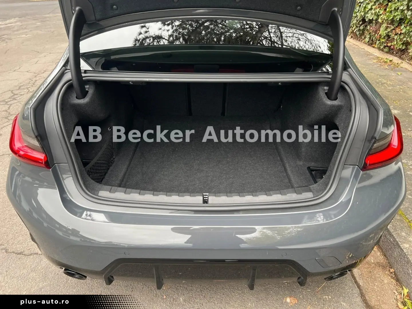 BMW 320d xDrive M Sport Limo KAMERA HEAD-UP ACC H&K