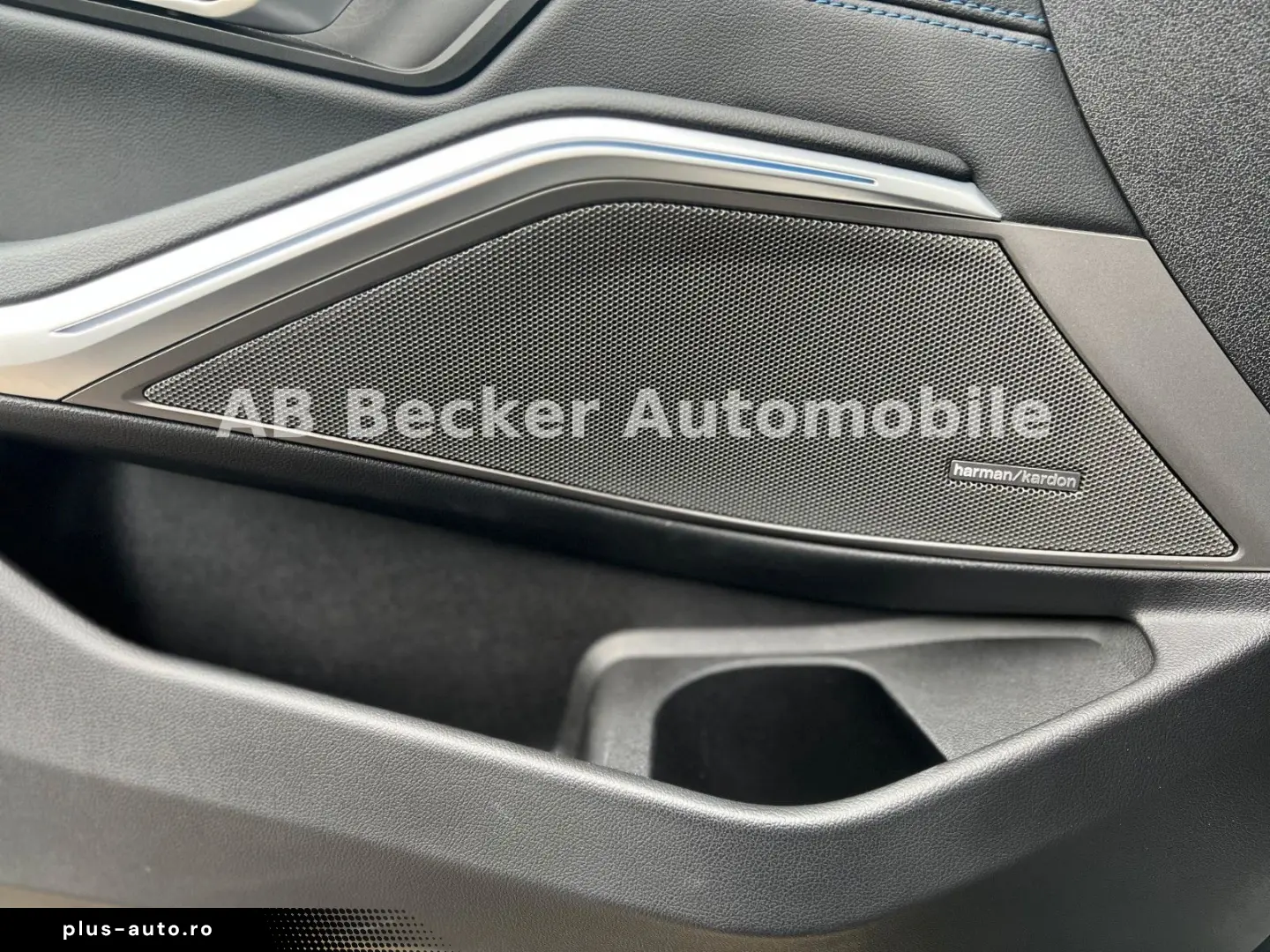 BMW 320d xDrive M Sport Limo KAMERA HEAD-UP ACC H&K