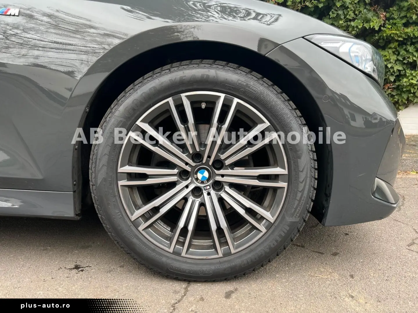 BMW 320d xDrive M Sport Limo KAMERA HEAD-UP ACC H&K