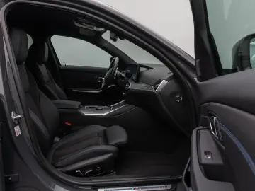 BMW 320d xD M Sport Kamera DAB HiFi Stop&Go Komfort
