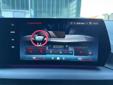 BMW M135 xDrive 5-Türer HUD ad.LED DA Prof. H K PA