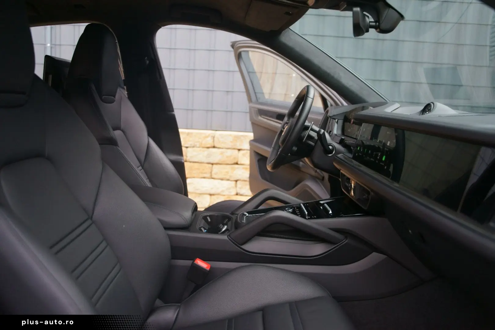 PORSCHE Cayenne Coupe Turbo E-Hybrid GT-Paket