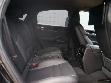 PORSCHE Cayenne Coupe Turbo E-Hybrid GT-Paket