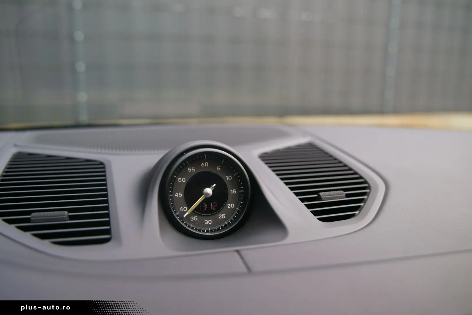 PORSCHE Cayenne Coupe Turbo E-Hybrid GT-Paket