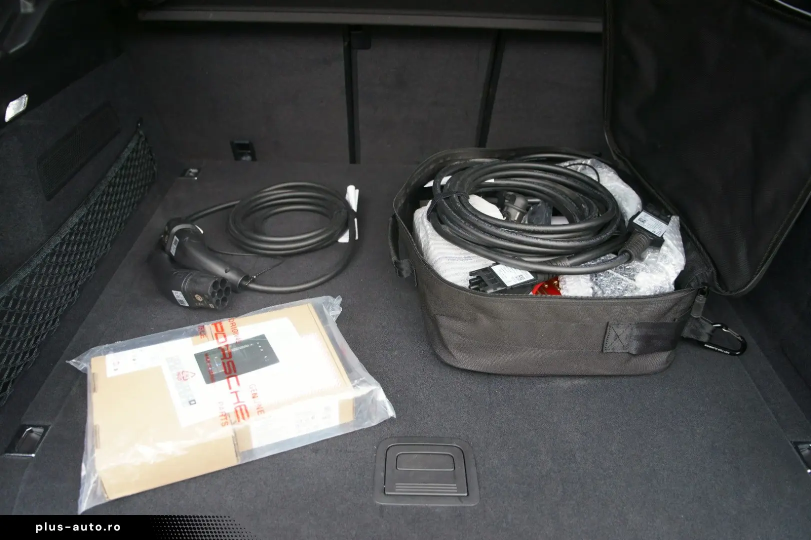 PORSCHE Cayenne Coupe Turbo E-Hybrid GT-Paket