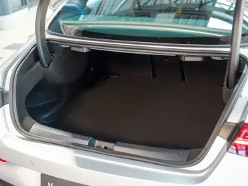 MERCEDES-BENZ CLA 220 4M AMG Line KEYLESS Kamera