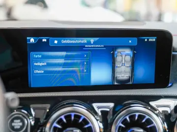 MERCEDES-BENZ CLA 220 4M AMG Line KEYLESS Kamera