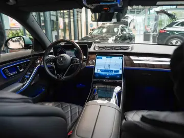 MERCEDES-BENZ S 350 d 4M AMG Pano AR-Head-up