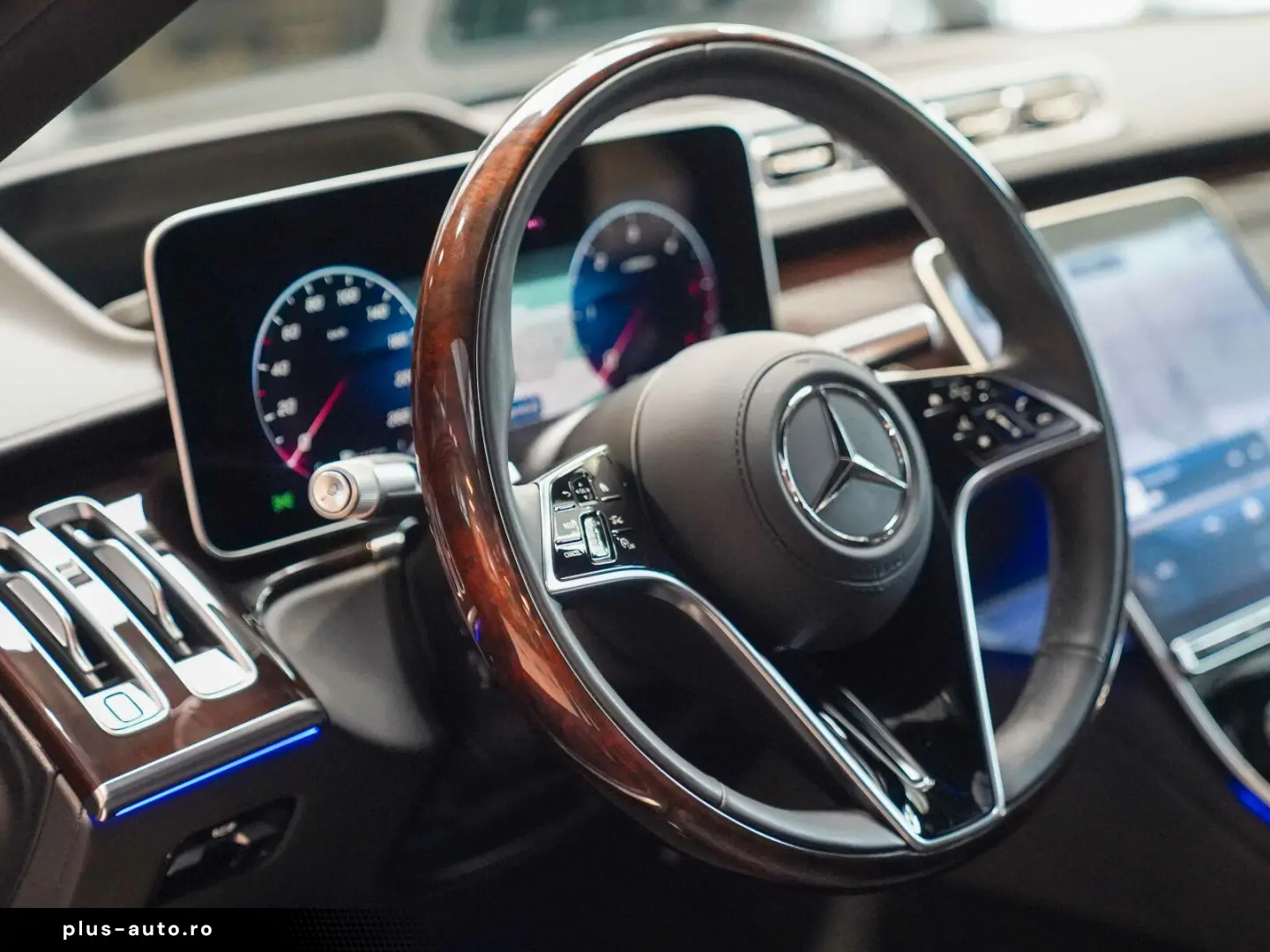 MERCEDES-BENZ S 350 d 4M AMG Pano AR-Head-up