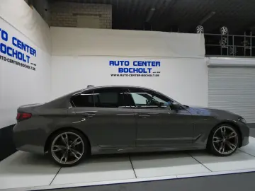 BMW M550 i xDrive M Sport HUD DAB Laserlicht Leder