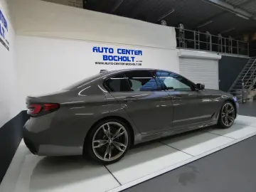 BMW M550 i xDrive M Sport HUD DAB Laserlicht Leder