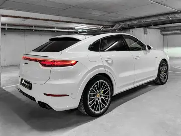 PORSCHE Cayenne Coupe E-Hybrid PLATINIUM EDITION  22 SPO
