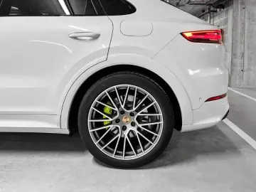 PORSCHE Cayenne Coupe E-Hybrid PLATINIUM EDITION  22 SPO