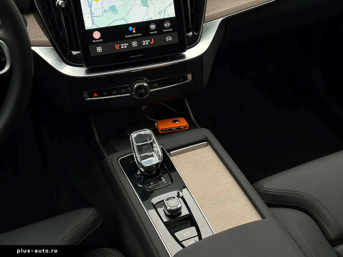 VOLVO XC90 B5 Facelift AWD Plus Bright 360 PANO H&K AC